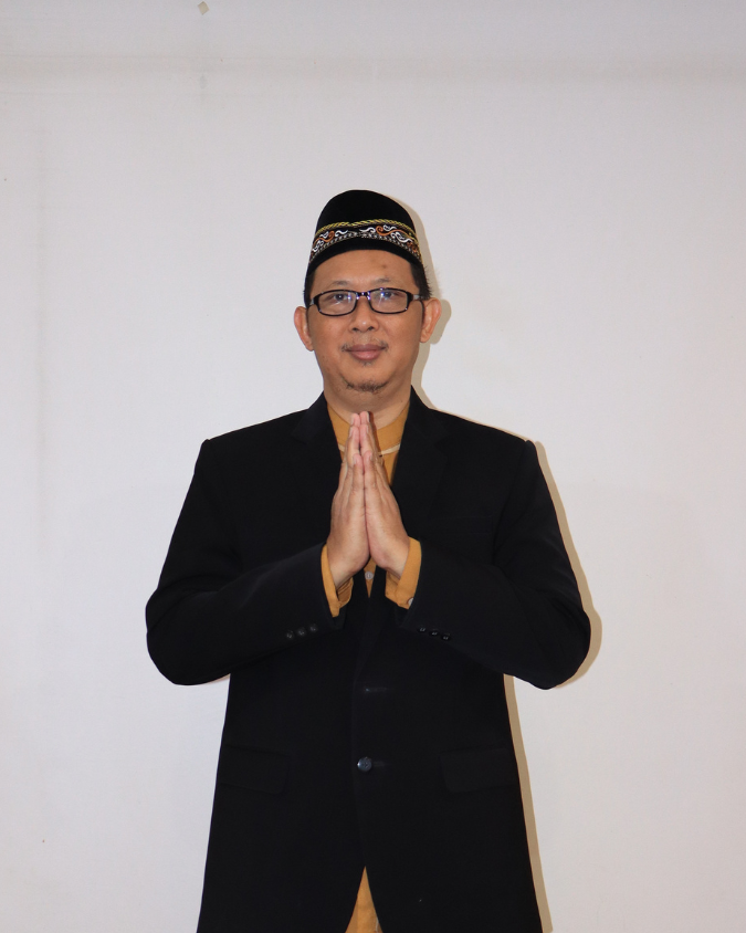 Dr. Moh. Muchtarom, S.Ag., M.S.I.